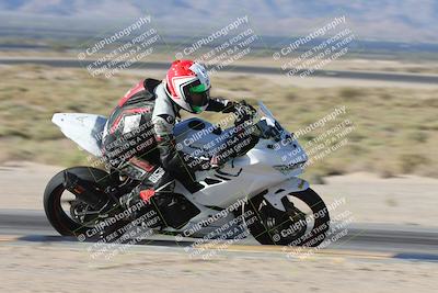 media/Oct-26-2025-Race Pace (Sun) [[c1447ca738]]/Verified/1-Turn 9 Inside (930am)/